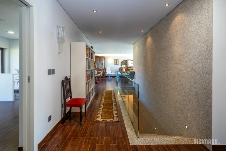 Moradia T6 para Venda em Vale Foto 22