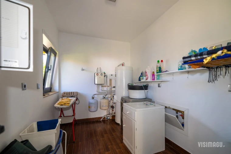 Moradia T6 para Venda em Vale Foto 43