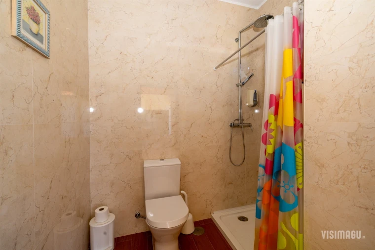 Moradia T6 para Venda em Vale Foto 73