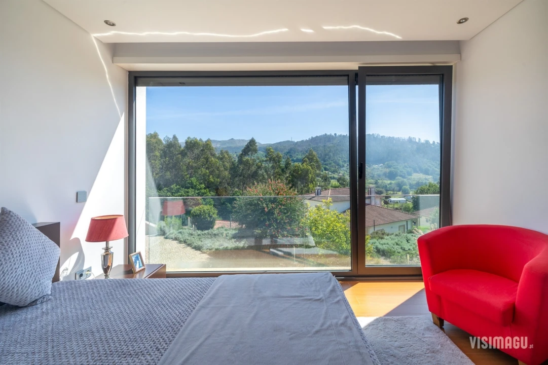 Moradia T6 para Venda em Vale Foto 56