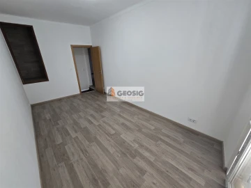 Moradia T4 para Venda em Almodôvar e Graça dos Padrões