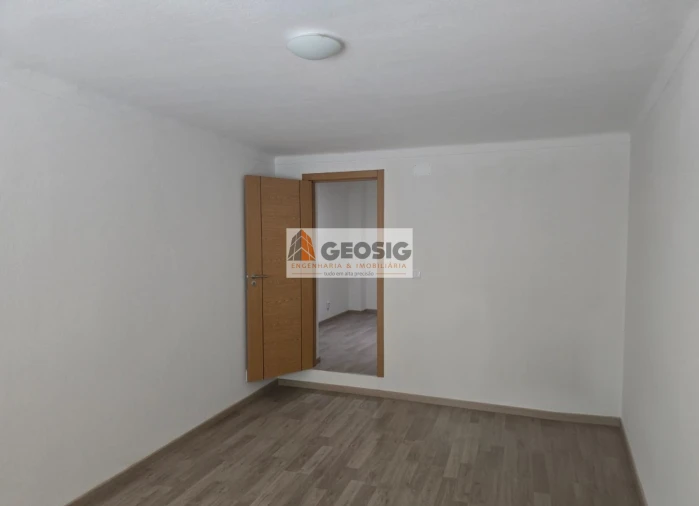 Moradia T4 para Venda em Almodôvar e Graça dos Padrões Foto 16