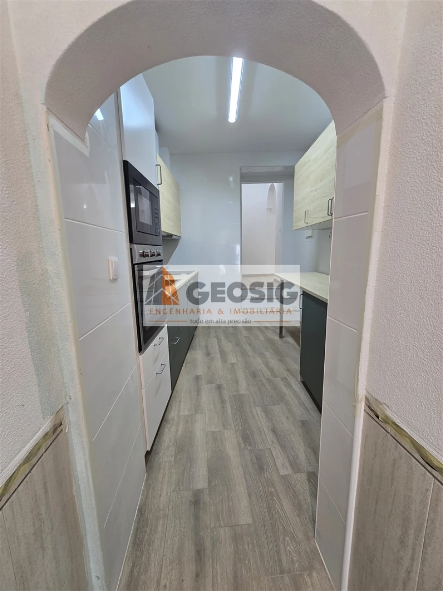 Moradia T4 para Venda em Almodôvar e Graça dos Padrões Foto 8