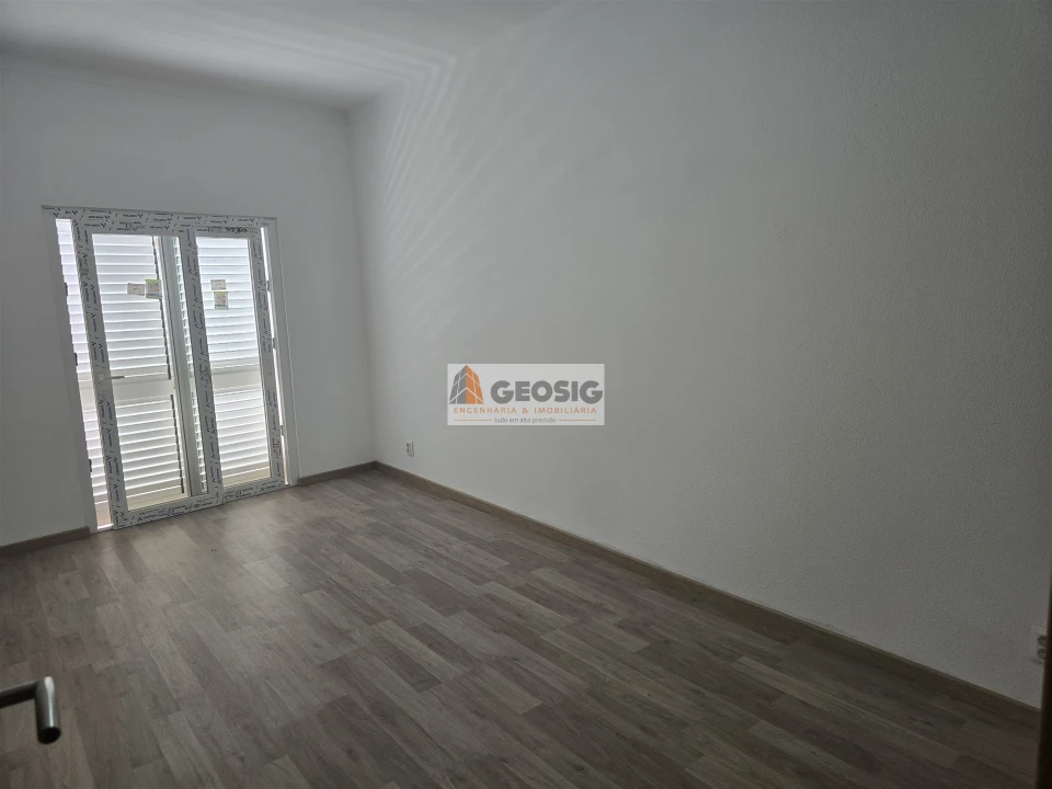 Moradia T4 para Venda em Almodôvar e Graça dos Padrões Foto 12