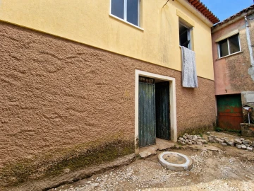 Moradia T3 para Venda em Boa Aldeia, Farminhão e Torredeita