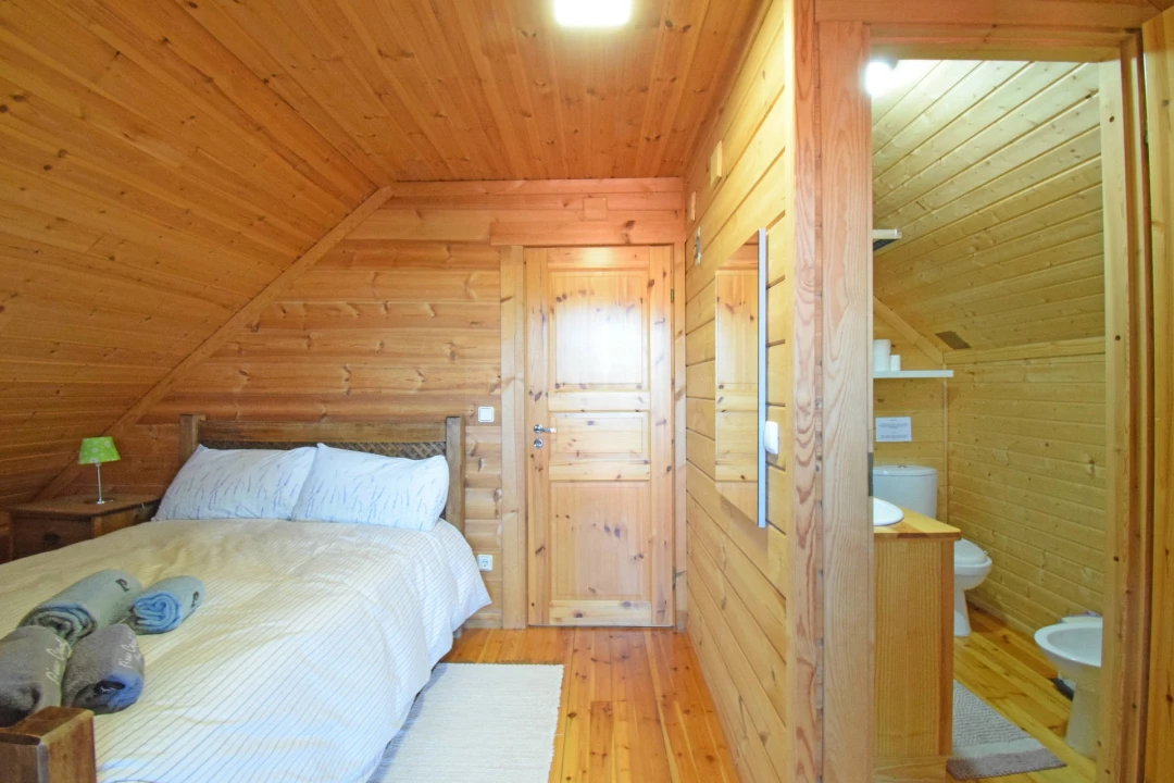 Moradia T4 para Venda em Cortes do Meio Foto 24