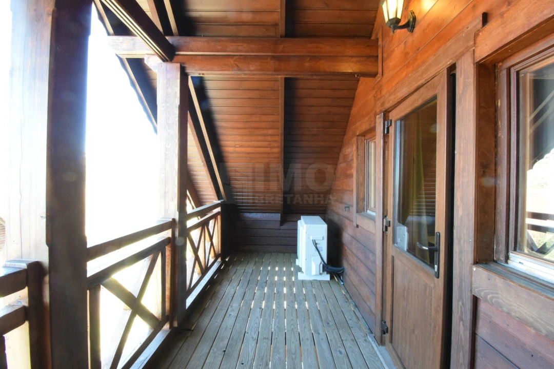 Moradia T4 para Venda em Cortes do Meio Foto 28