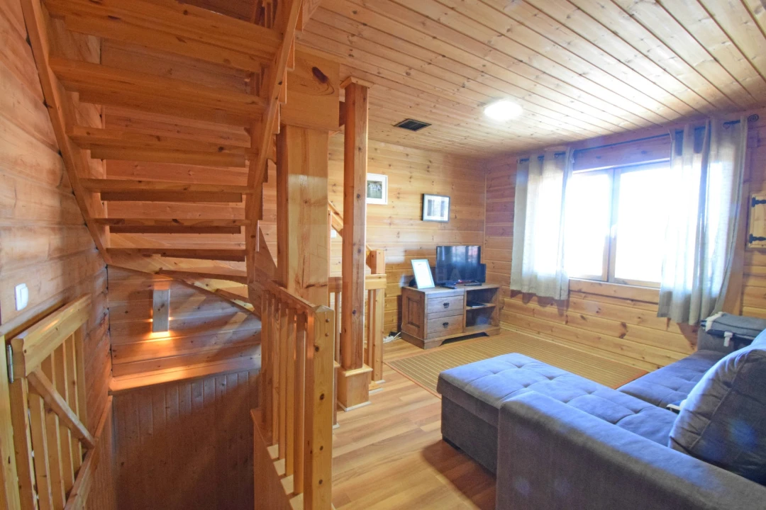 Moradia T4 para Venda em Cortes do Meio Foto 15