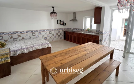 Moradia T5 para Venda em São Pedro