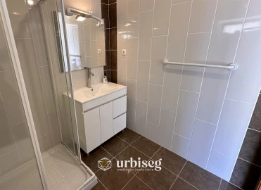 Moradia T5 para Venda em São Pedro