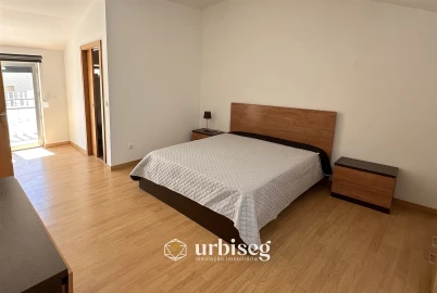 Moradia T5 para Venda em São Pedro