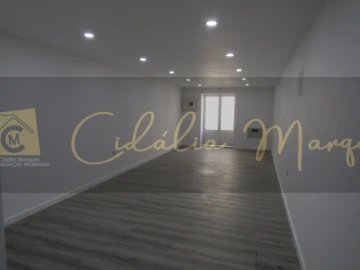 Loja para Arrendamento em Viseu