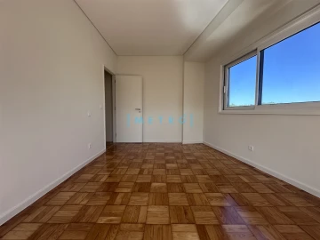 Apartamento T3 para Arrendamento em Aldoar, Foz do Douro e Nevogilde