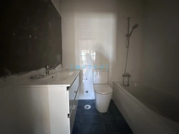 Apartamento T3 para Arrendamento em Aldoar, Foz do Douro e Nevogilde