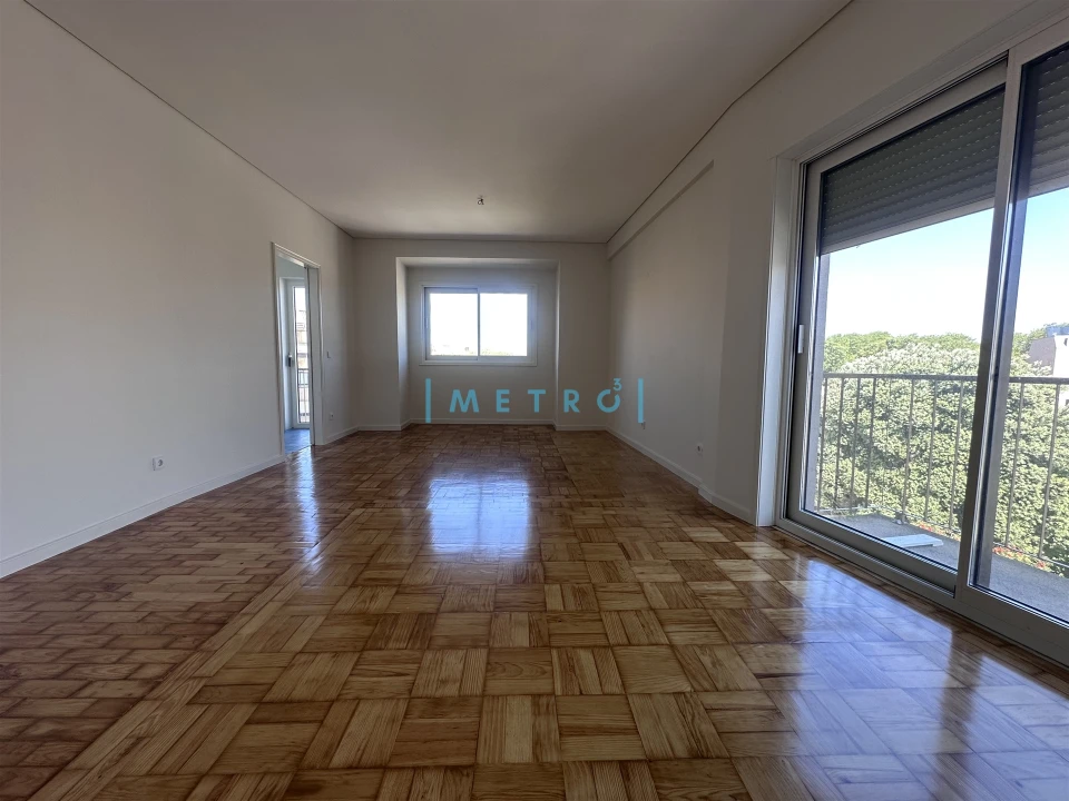 Apartamento T3 para Arrendamento em Aldoar, Foz do Douro e Nevogilde Foto 1