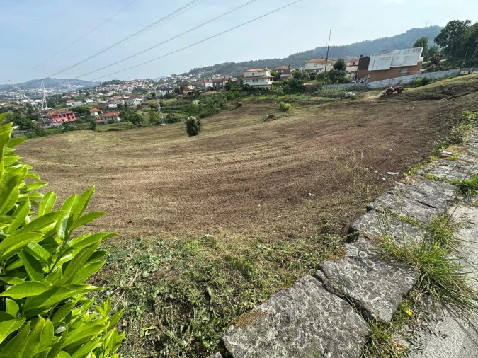 Terreno para Venda em São Tomé de Negrelos Foto 3