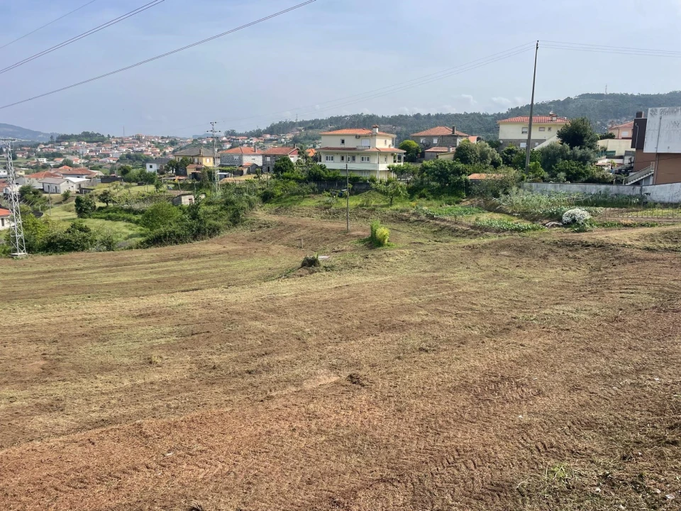 Terreno para Venda em São Tomé de Negrelos Foto 6