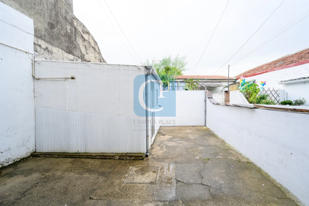 Apartamento T2 para Arrendamento em Pedrouços Foto 21