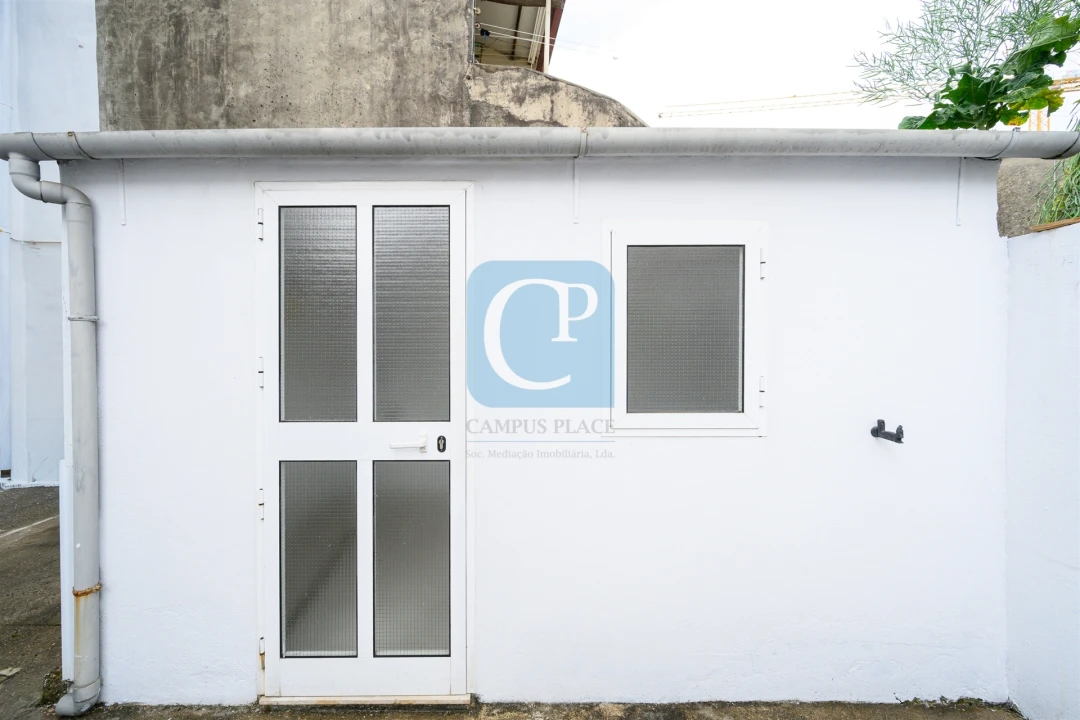 Apartamento T2 para Arrendamento em Pedrouços Foto 18