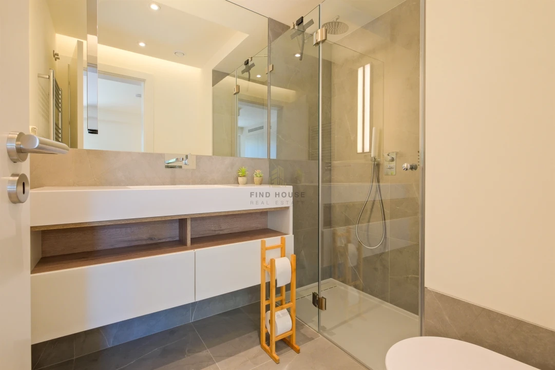 Apartamento T3 para Venda em Santo António Foto 46