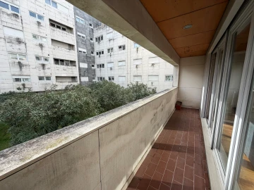 Apartamento T2 para Arrendamento em Paranhos