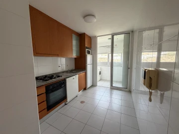 Apartamento T2 para Arrendamento em Paranhos