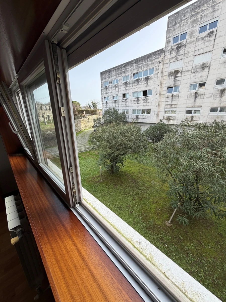 Apartamento T2 para Arrendamento em Paranhos Foto 22