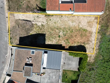 Terreno para Venda em Fânzeres e São Pedro da Cova
