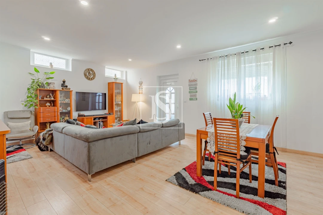 Moradia T4 para Venda em Custóias, Leça do Balio e Guifões Foto 3