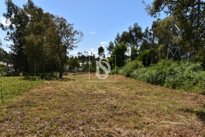 Terreno para Venda em Serzedo e Perosinho