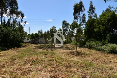 Terreno para Venda em Serzedo e Perosinho