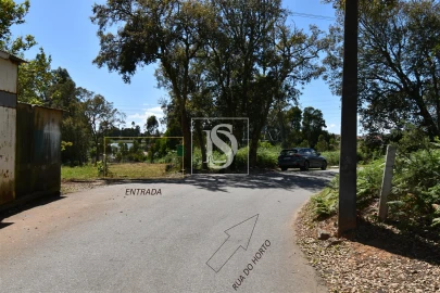 Terreno para Venda em Serzedo e Perosinho