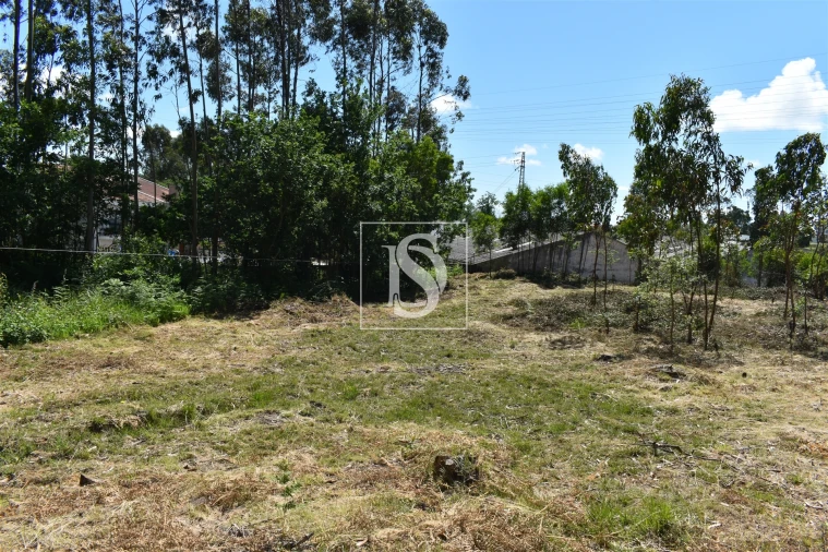 Terreno para Venda em Serzedo e Perosinho Foto 20