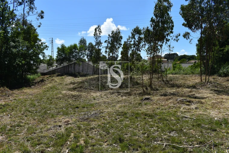 Terreno para Venda em Serzedo e Perosinho Foto 19