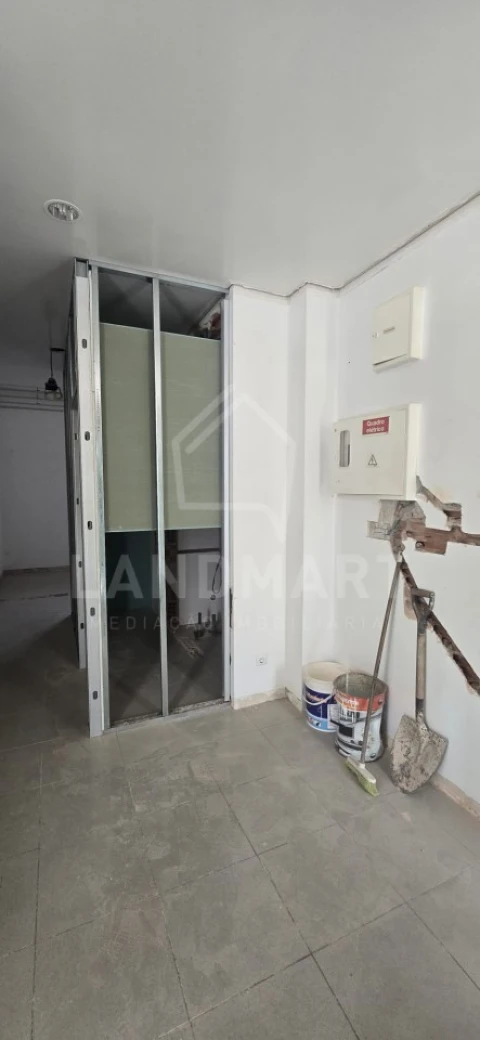 Apartamento T1 para Venda em Turquel