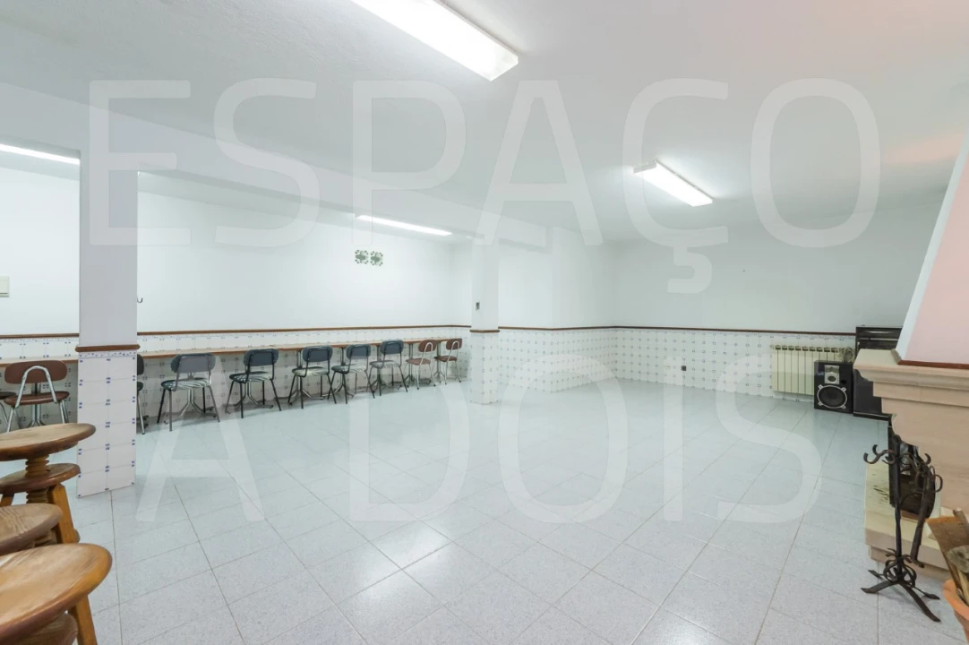 Moradia T5 para Venda em Barcarena Foto 93