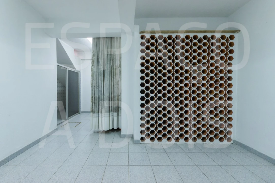 Moradia T5 para Venda em Barcarena Foto 94