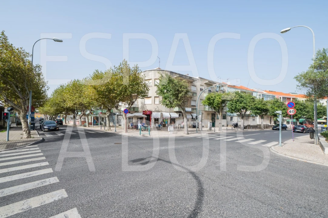 Moradia T5 para Venda em Barcarena Foto 133