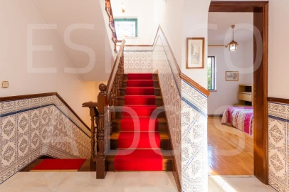 Moradia T5 para Venda em Barcarena