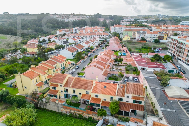 Moradia T5 para Venda em Barcarena Foto 120