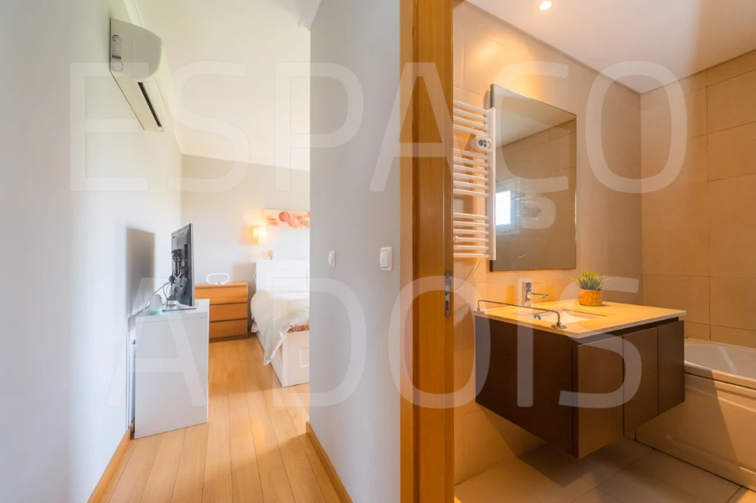 Apartamento T3 para Venda em Pontinha e Famões Foto 31