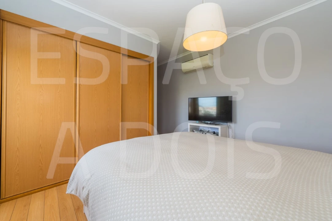 Apartamento T3 para Venda em Pontinha e Famões Foto 37