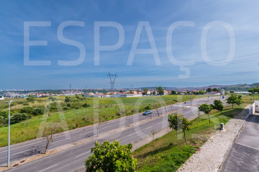 Apartamento T3 para Venda em Pontinha e Famões Foto 50