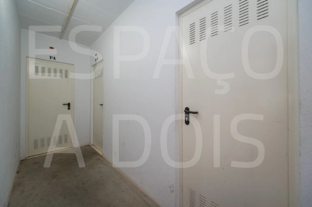 Apartamento T3 para Venda em Pontinha e Famões Foto 54