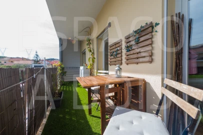 Apartamento T3 para Venda em Pontinha e Famões