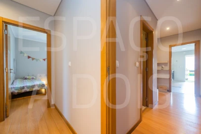 Apartamento T3 para Venda em Pontinha e Famões