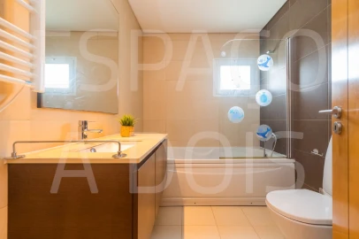 Apartamento T3 para Venda em Pontinha e Famões