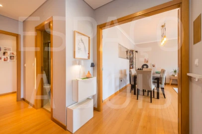 Apartamento T3 para Venda em Pontinha e Famões