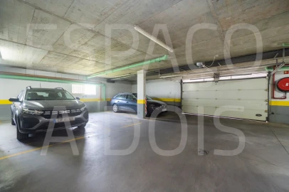 Apartamento T3 para Venda em Pontinha e Famões