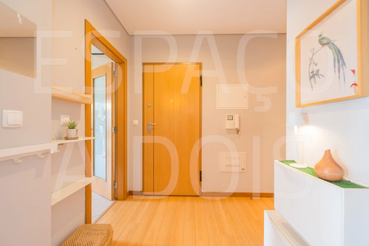 Apartamento T3 para Venda em Pontinha e Famões Foto 14